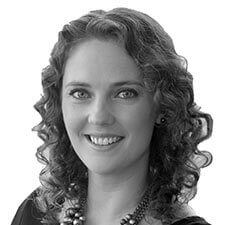 Jill Silva-Braga Headshot