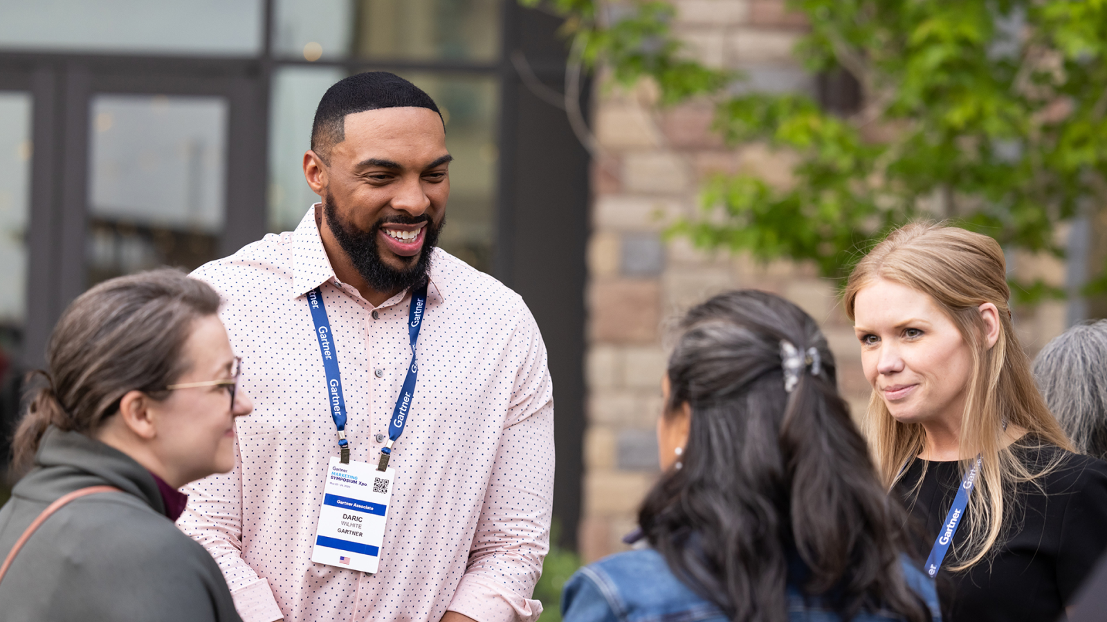 A team attending Gartner Digital Workplace Summit in London, U.K.