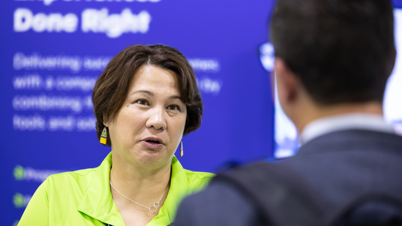 Illustration of HR leaders collaborating to solve challenges, vet strategies, and make informed decisions together