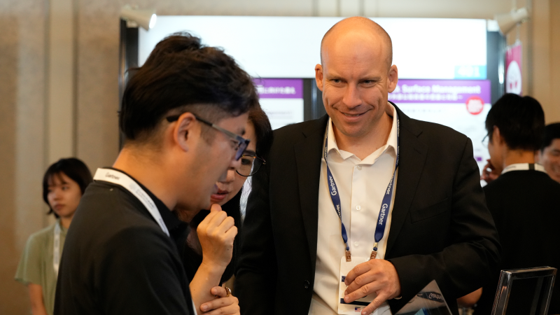 Attendees networking at Gartner conference, fostering meaningful interactions and connections among peers and experts.