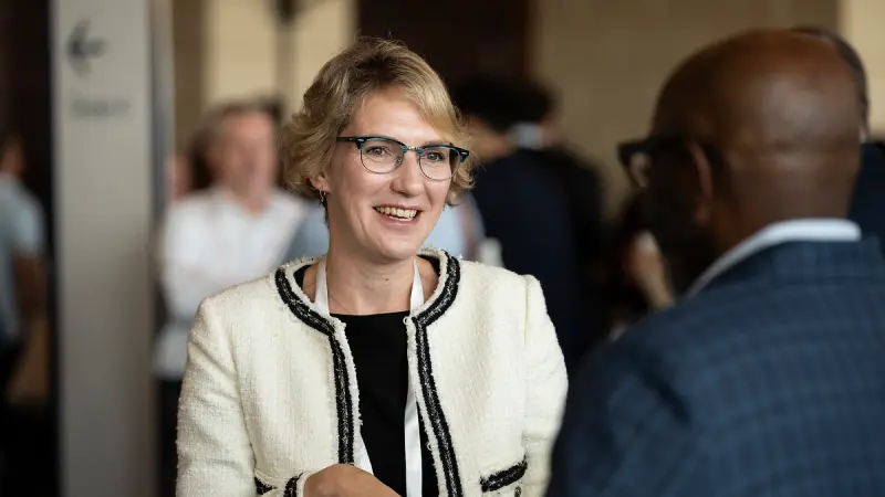 Supply chain attendees discussing pressing issues and topics in an interactive session. 