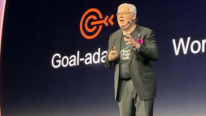 Frank Buytendijk discusing emerging tehcnology viison at Gartner IT Symposium/Xpo 2025.