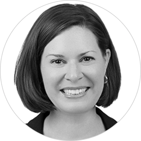 Headshot of Tricia Neubauer