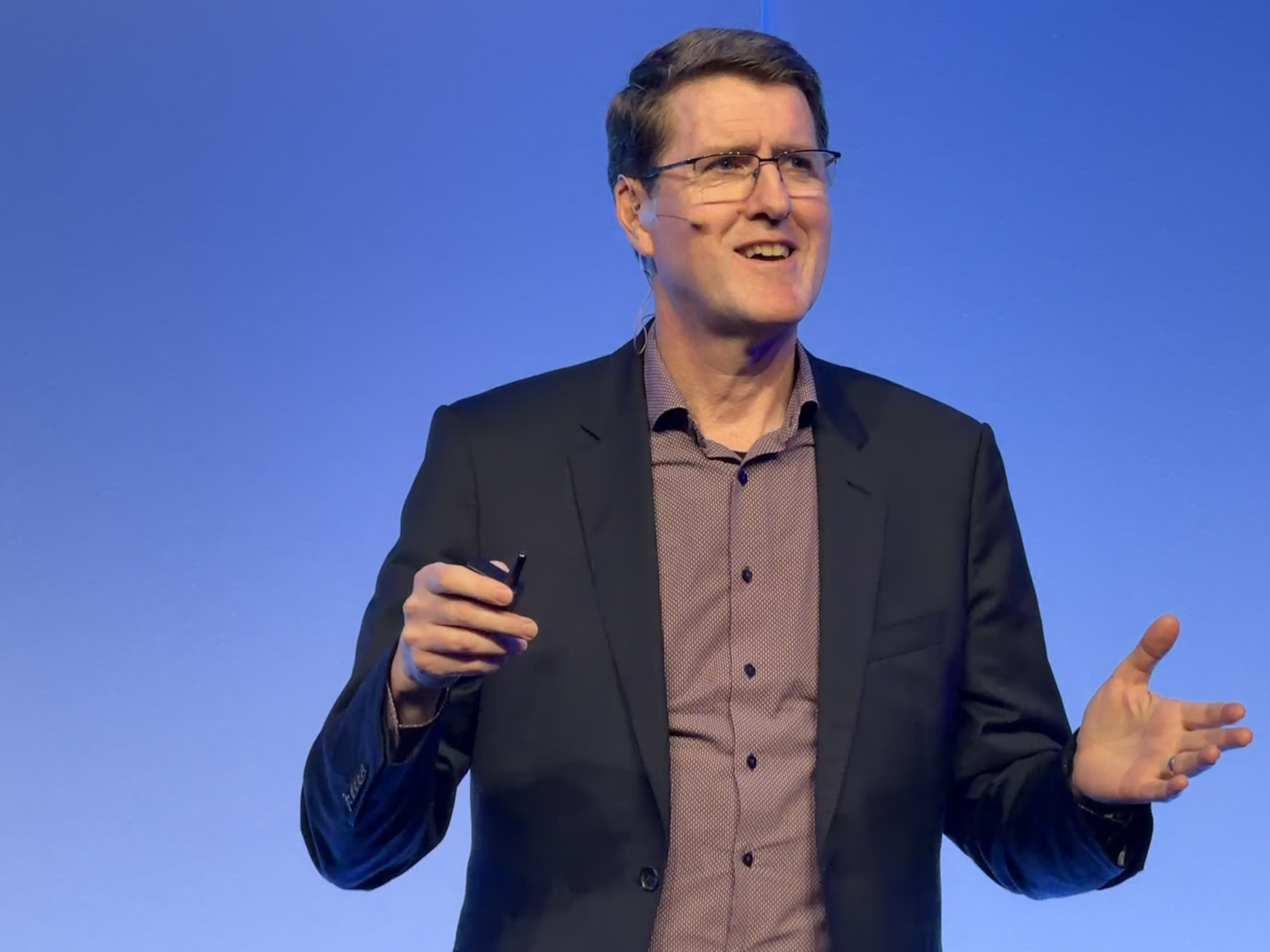Gartner VP Analyst Simon Bailey presents at Gartner Supply Chain Symposium/Xpo, Orlando.